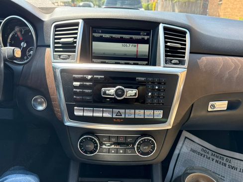 Used 2015 Mercedes-Benz ML 350 4MATIC w/ Premium 1 Package image 15