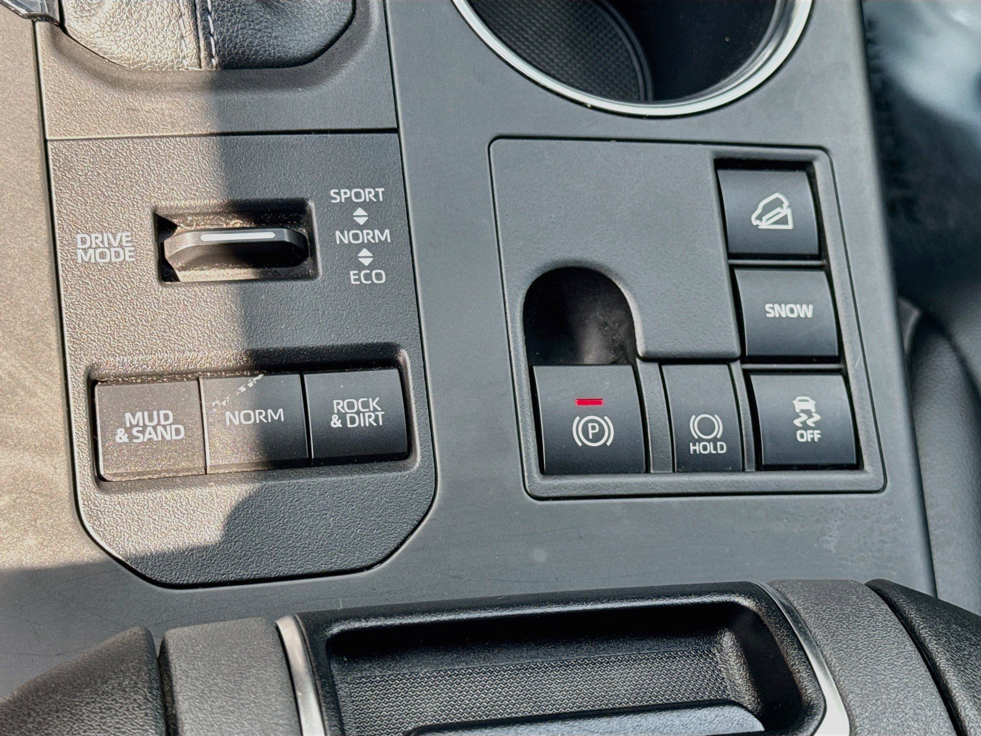 Used 2023 Toyota Highlander XLE AWD/4WD image 26