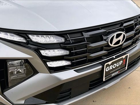 Used 2025 Hyundai Tucson SE FWD image 28