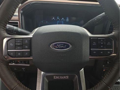 Used 2025 Ford F250 King Ranch w/ FX4 Off-Road Package AWD/4WD image 37