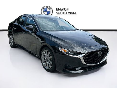 Used 2022 MAZDA MAZDA3 s FWD image 1