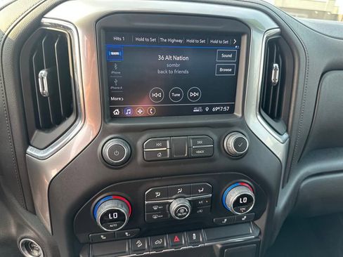 Used 2022 Chevrolet Silverado 1500 RST image 23