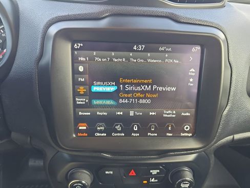 Used 2022 Jeep Renegade Latitude w/ Convenience Group image 22