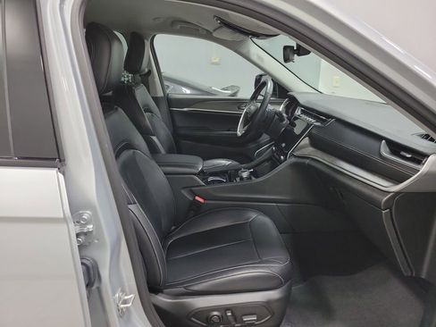 Used 2022 Jeep Grand Cherokee L Limited image 22