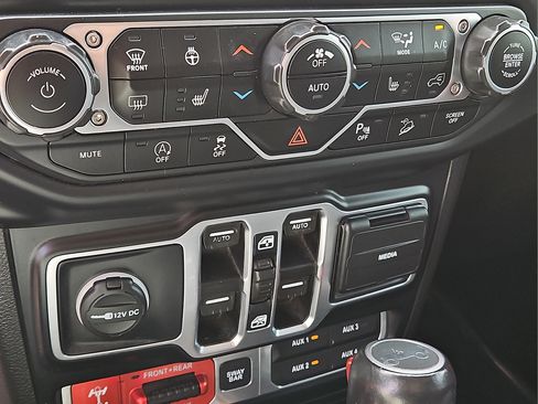 Used 2019 Jeep Wrangler Unlimited Rubicon AWD/4WD image 21