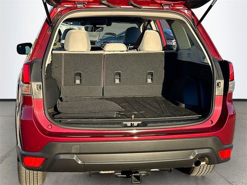 Used 2021 Subaru Forester Premium image 25