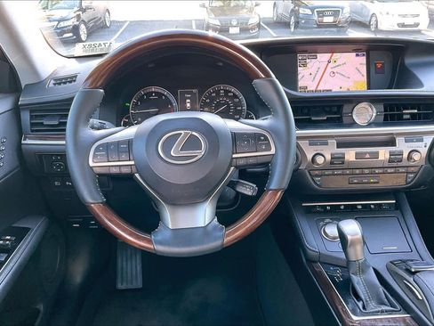 Used 2016 Lexus ES 350 image 8