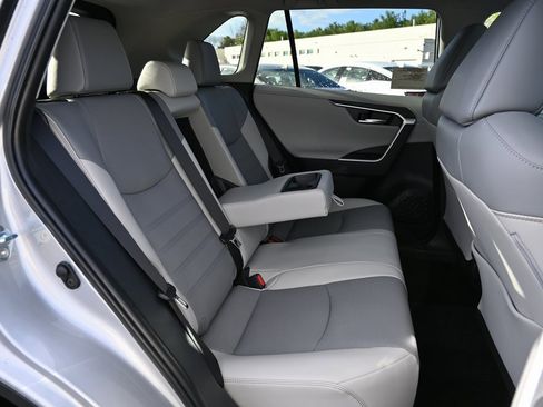New 2025 Toyota RAV4 Limited image 15