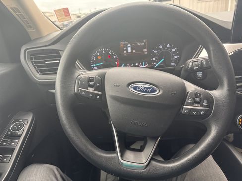 Used 2020 Ford Escape SE FWD image 13