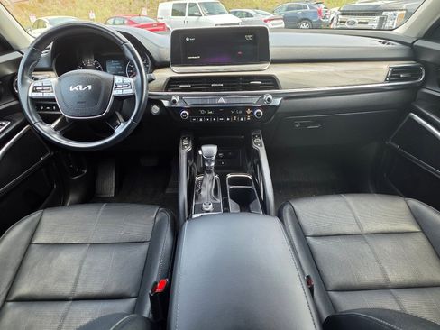 Used 2022 Kia Telluride EX w/ EX Premium Package FWD image 13