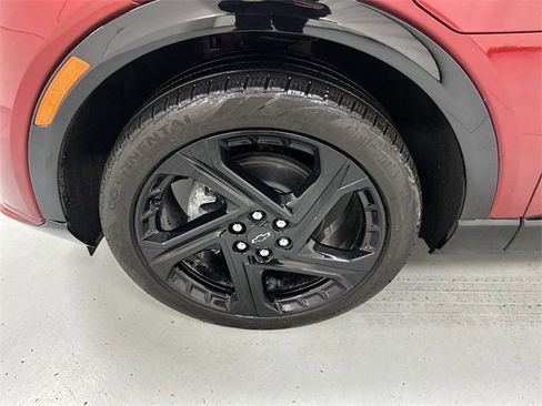 Used 2024 Chevrolet Equinox EV RS image 19