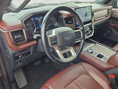 Used 2024 Ford Expedition Limited RWD image 10