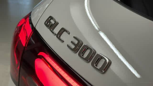 Certified 2026 Mercedes-Benz GLC 300 4MATIC image 9