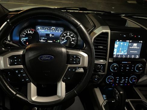 Used 2017 Ford F150 Lariat image 15