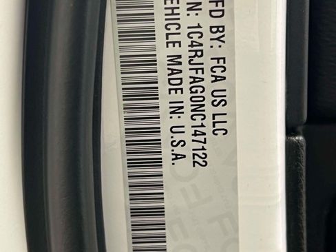 Certified 2022 Jeep Grand Cherokee Laredo X AWD/4WD image 20