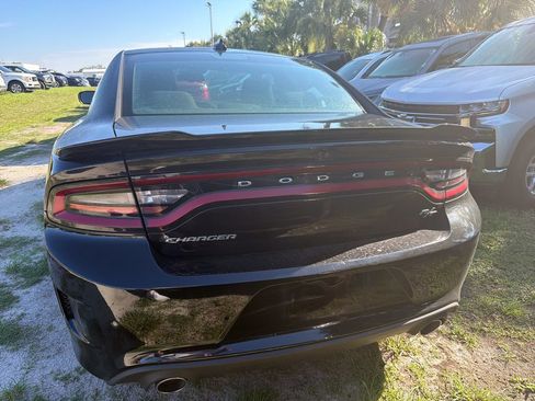 Used 2021 Dodge Charger R/T RWD image 9