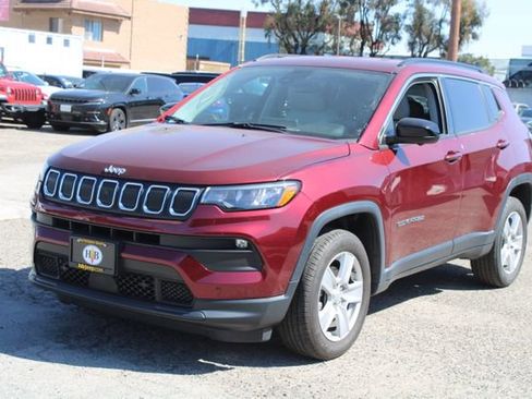 Used 2022 Jeep Compass Latitude w/ Convenience Group image 8