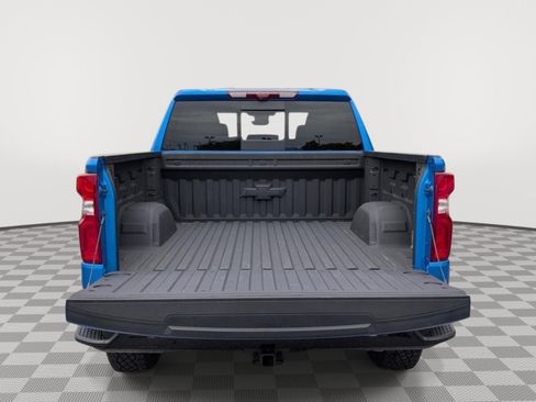 Used 2025 Chevrolet Silverado 1500 ZR2 w/ Technology Package AWD/4WD image 15