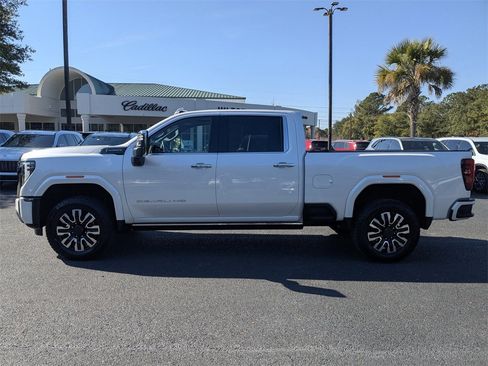 Used 2025 GMC Sierra 2500 Denali Ultimate w/ Max Trailering Package image 7