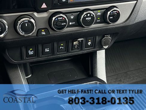 Used 2017 Toyota Tacoma TRD Off-Road w/ Premium & Technology Package image 44