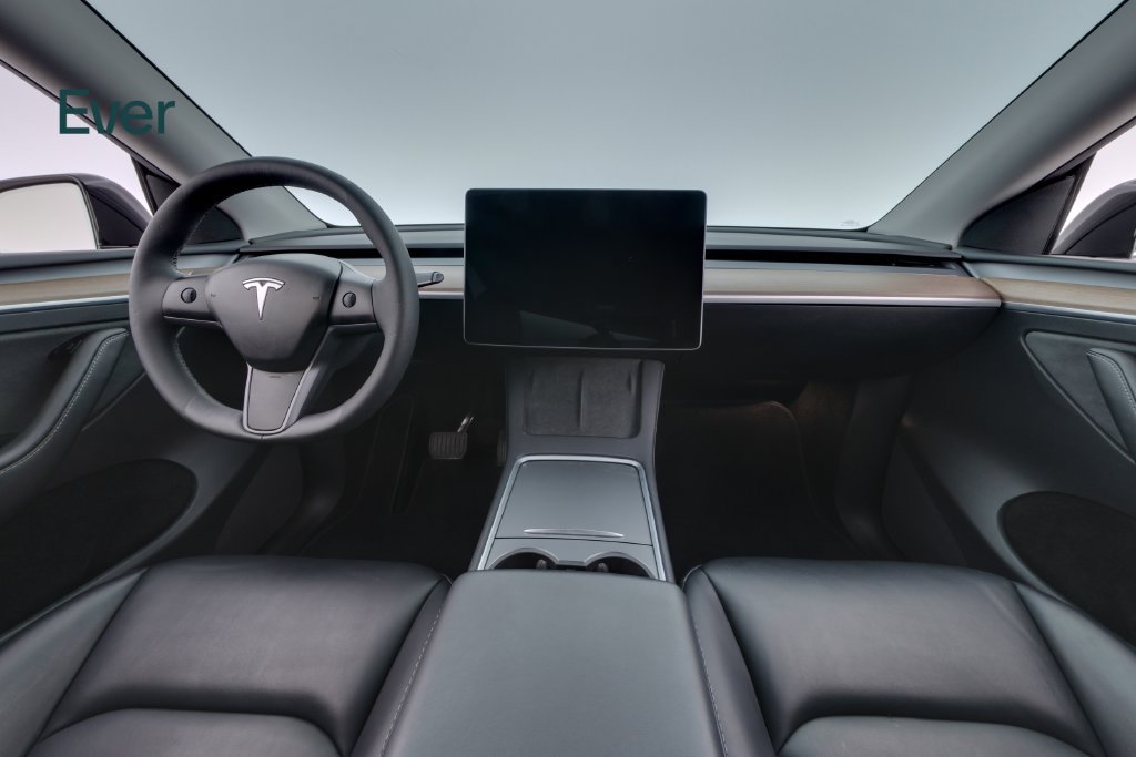Used 2024 Tesla Model Y Long Range AWD/4WD image 26