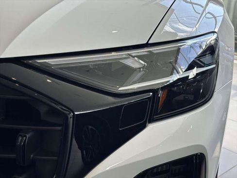 Used 2026 Audi Q8 Premium w/ Convenience Plus Package AWD/4WD image 10
