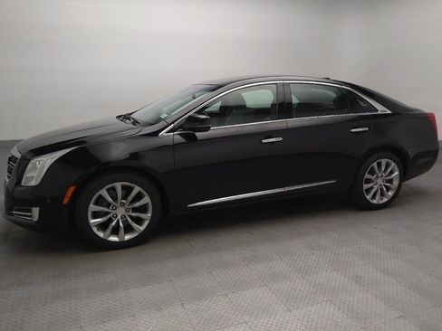 Used 2017 Cadillac XTS Luxury FWD image 2