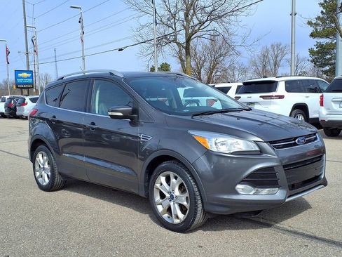 Used 2016 Ford Escape Titanium image 3