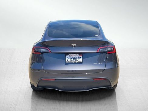 Used 2023 Tesla Model Y Long Range AWD/4WD image 5