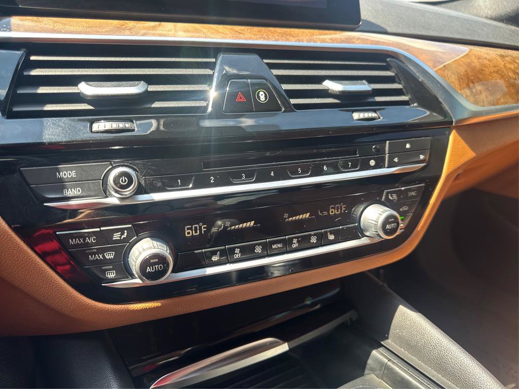 Used 2019 BMW 540i w/ Convenience Package RWD image 23