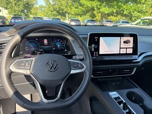 New 2026 Volkswagen Atlas Cross Sport SE image 27