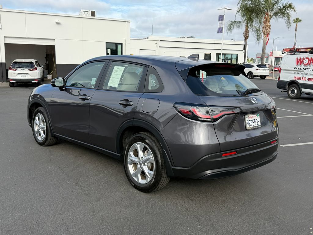 Used 2025 Honda HR-V LX image 8
