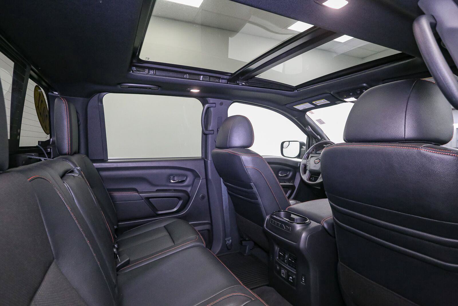 Used 2021 Nissan Titan PRO-4X w/ Pro-4x Convenience Package AWD/4WD image 24