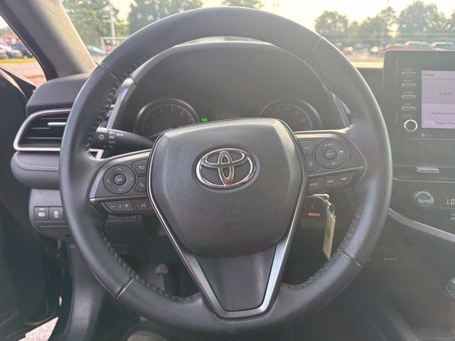 Used 2021 Toyota Camry SE FWD image 29