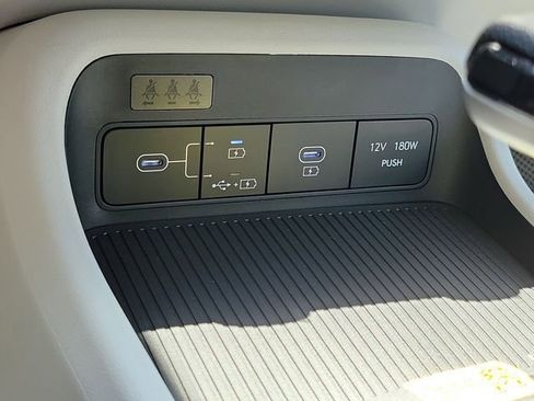 New 2026 Hyundai Kona SE FWD image 13