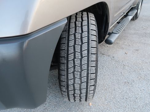 Used 2006 Nissan Xterra S w/ (U01) Utility Pkg image 37