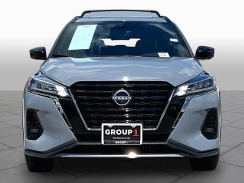 Certified 2024 Nissan Kicks SR w/ SR Premium Package FWD image 4