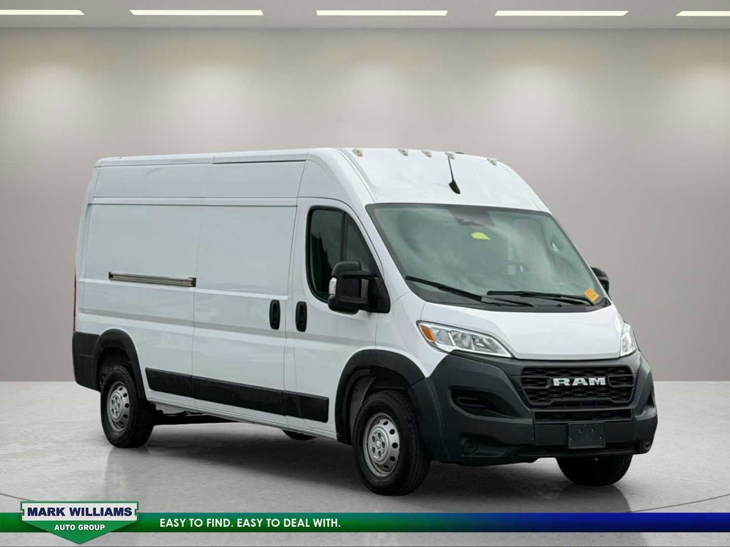 Used 2023 RAM ProMaster 2500 FWD image 1