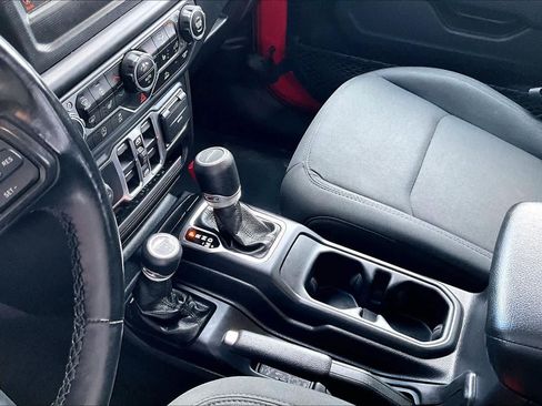 Used 2021 Jeep Gladiator Sport AWD/4WD image 17