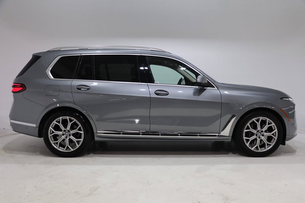 Used 2026 BMW X7 xDrive40i AWD/4WD image 8