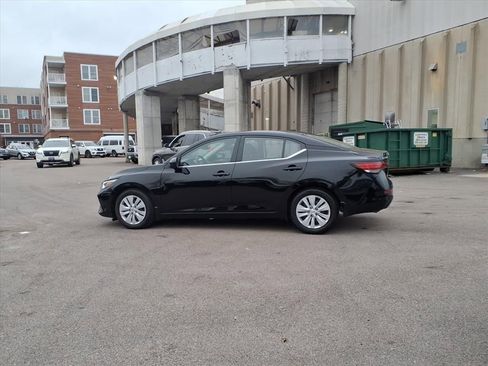 Used 2023 Nissan Sentra S image 8