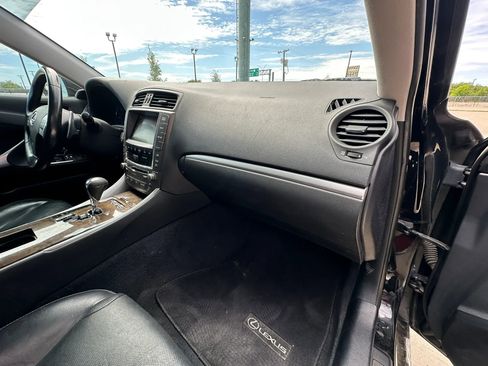 Used 2011 Lexus IS 250 AWD w/ Luxury Plus Value Edition image 31