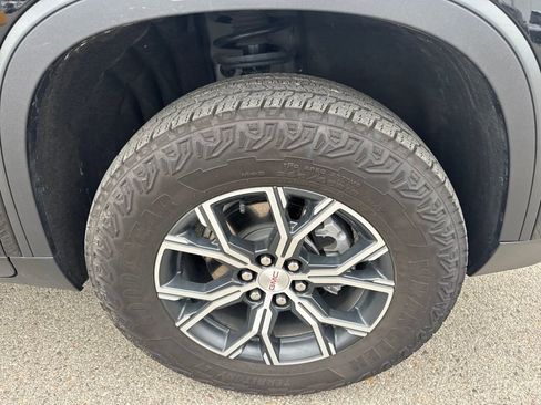 Used 2025 GMC Acadia AT4 w/ Super Cruise Package image 11
