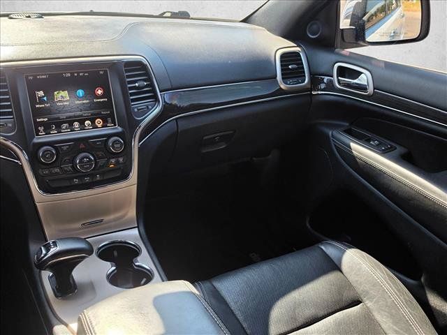 Used 2014 Jeep Grand Cherokee Overland AWD/4WD image 21
