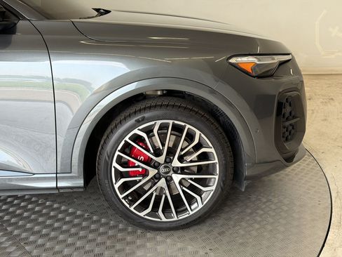Used 2025 Audi SQ5 Premium Plus AWD/4WD image 13
