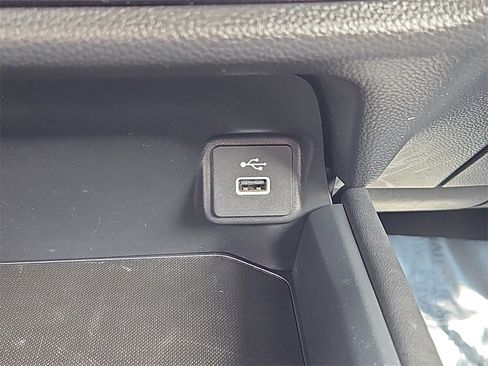 Certified 2025 Honda HR-V Sport image 10