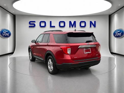 Certified 2021 Ford Explorer XLT AWD/4WD image 7
