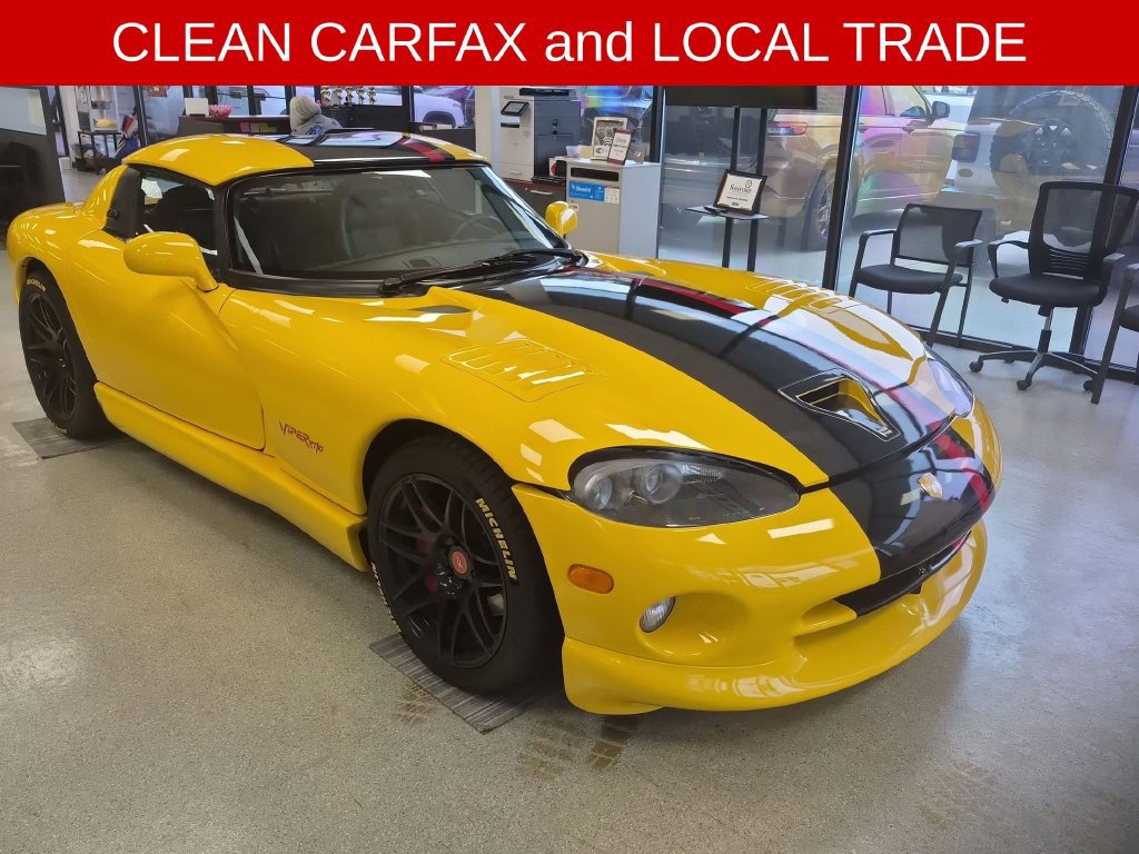 Used 2002 Dodge Viper RT/10 RWD image 2