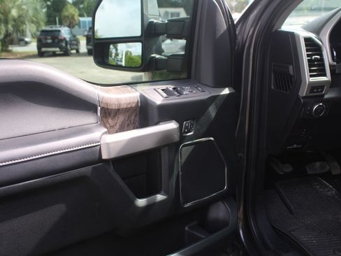 Used 2019 Ford F350 Lariat w/ Lariat Value Package AWD/4WD image 22