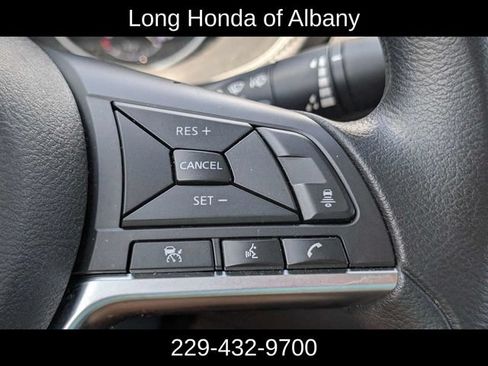 Used 2025 Nissan Sentra SV FWD image 26